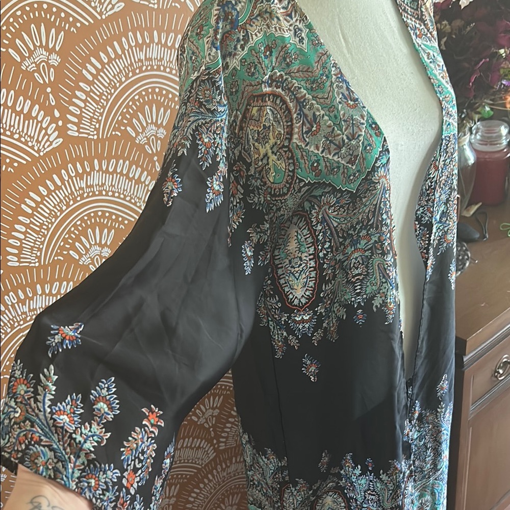 Chelsea & Violet Multicolor Patterned Kimono - Picture 6 of 7